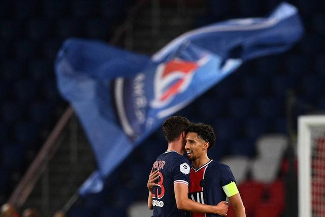 东契奇47+12独行侠终结火箭11连胜 公牛克狼队